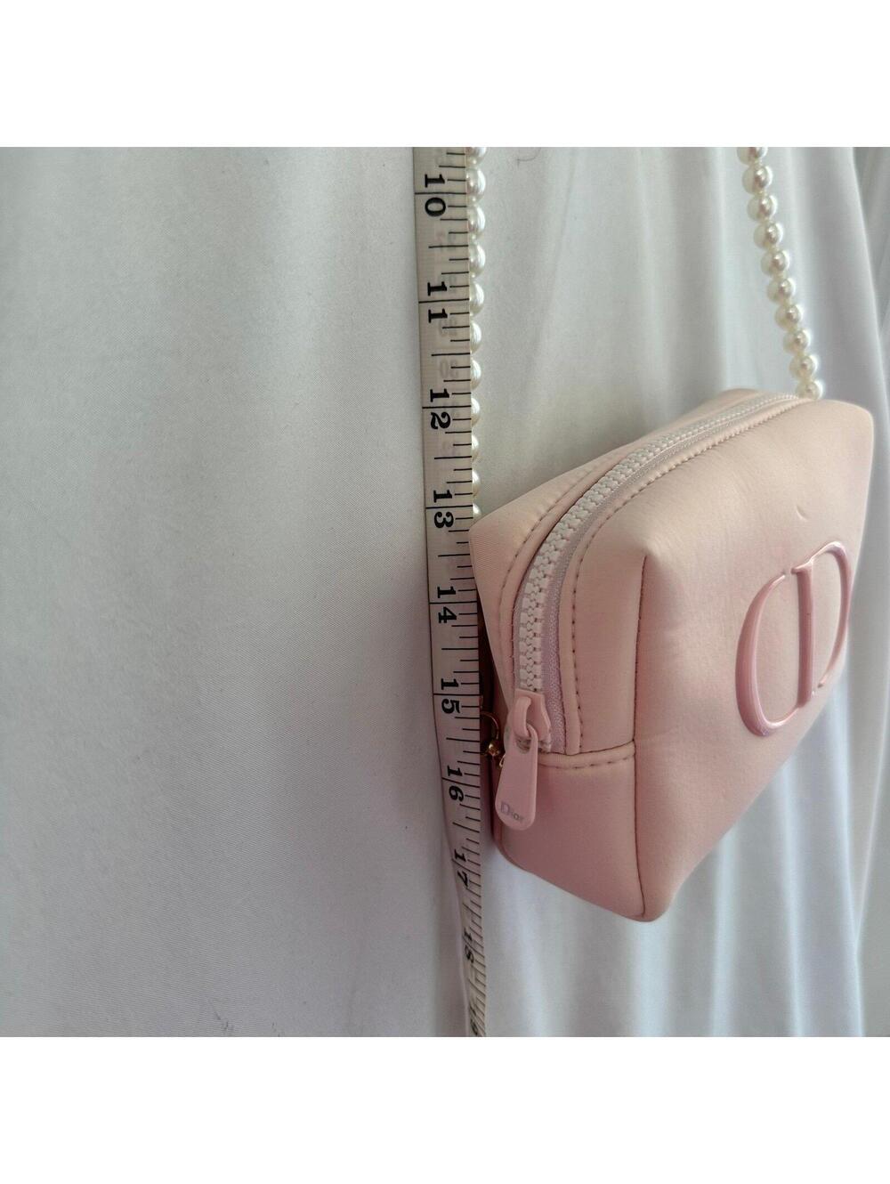 C.D Crossbody bag - Picture 7 of 9